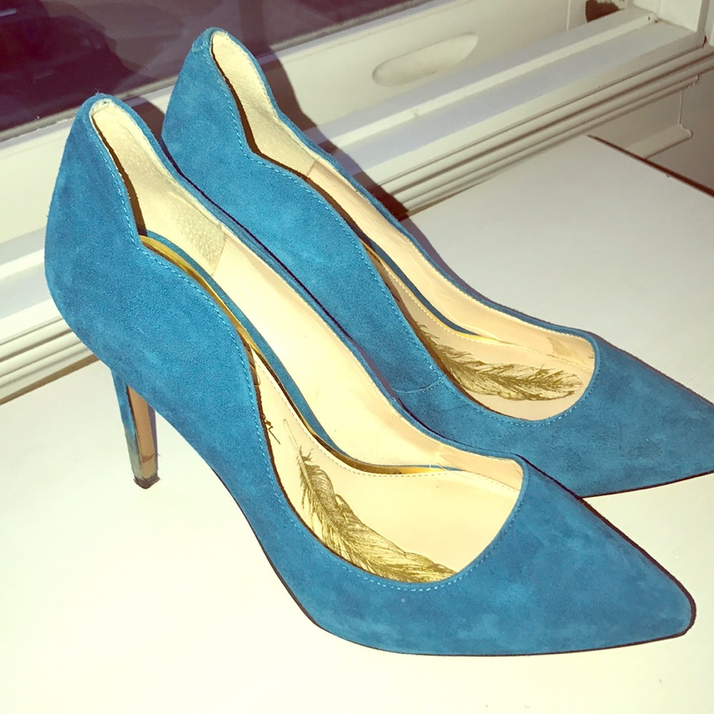 Jessica Simpson turquoise heels! Size 8